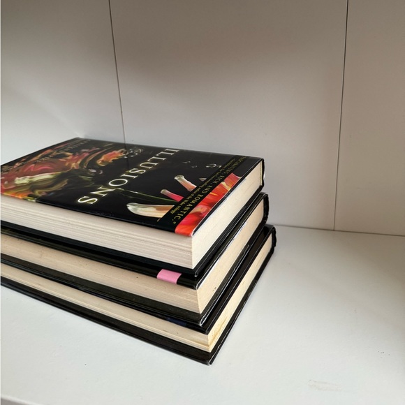 Wings Series Aprilynne Pike - Picture 2 of 2